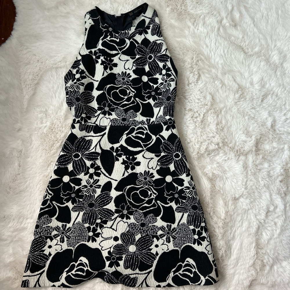 Black and White 70s inspired dress